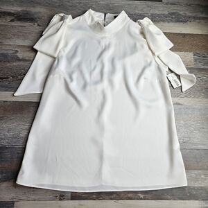 Posh Couture NEW Small Bow Shoulder Top Off-White